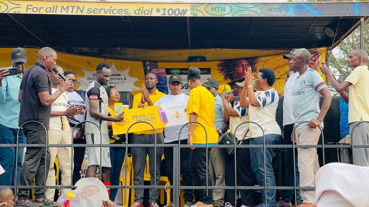 JamesSsebugenyi's tweet photo. MTN Tooro Amasaza Cup 2025 - #STSnews By Munnakyotera

⚽️MatchDay 9⚽️ FullTime 

Sunday 3rd August 2025

MWENGE NORTH 0️⃣:3️⃣️ MWENGE SOUTH
Kayondo Joseph (FK)⚽️✅(MOTM)
Kavuma⚽️✅
Ismail Rwamitara⚽️✅

#supteresport #localsports #yourdailysportfood #4Edition 
#MTNTooroMasazaCup https://t.co/PKVIMobM9R