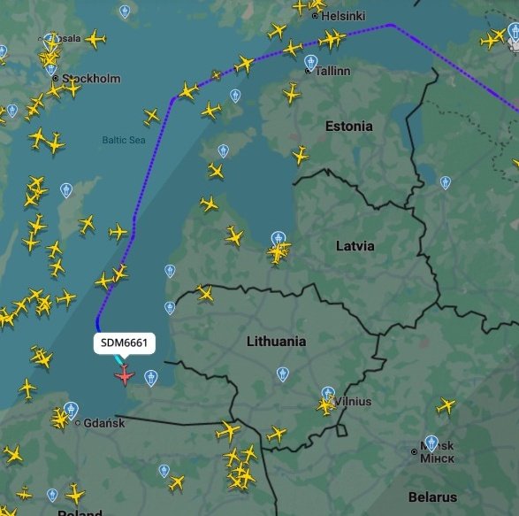 🇷🇺 A major #cyber attack on Khrabrovo Airport in #Kaliningrad appears to be underway, similar to Monday's targeted disruption against Aeroflot. Flights originating from Moscow are aborting the final stages of their journeys and diverting to the closest Russian-friendly airspace.