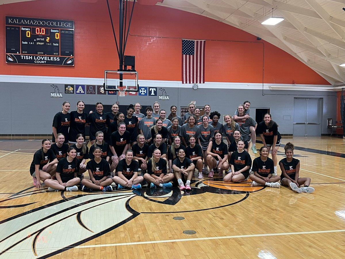Had a great time playing at <a href="/KzooWBball/">Kalamazoo College Women's Basketball</a>’s camp today! Thank you for inviting me and putting it on <a href="/BballCoachClark/">Ryan Clark</a> and <a href="/malz014/">Malorie Rzepka</a>.  Had a great time meeting all the girls and learning about the program! <a href="/umoe1127/">C.O.R.E Moore1127</a> <a href="/VHS_GirlsBball/">Valpo Girls Basketball</a>