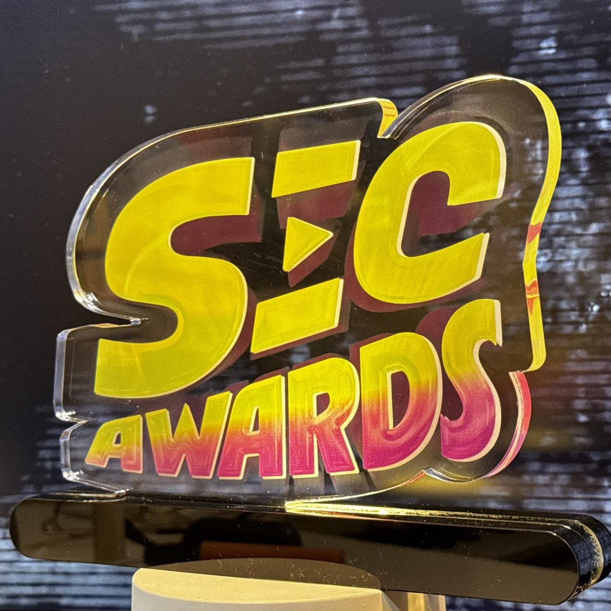 j-hope won International Feature of the year (
for (Sweet Dreamsft. Miguel) and Asian artist of the Year at Sec awards 2025

 CONGRATULATIONS J-HOPE