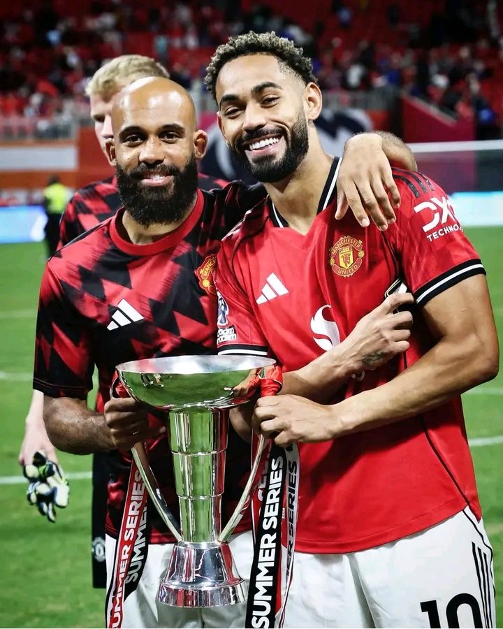 Utd Family (@ekpo_felix5171) on Twitter photo ๐คฉ๐ซ Cunha and Mbeumo posing with the ๐๐ซ๐๐ฆ๐ข๐๐ซ ๐๐๐๐ ๐ฎ๐ ๐๐ฎ๐ฆ๐ฆ๐๐ซ ๐๐๐ซ๐ข๐๐ฌ ๐๐ซ๐จ๐ฉ๐ก๐ฒ! ๐๐ด
Manchester United new signings played 45 minutes in tonightโs game together, the Red Devils got the trophy.
How many trophies will this duo win in Red? ๐ฎโ๐จ๐ง๐ท๐จ๐ฒ ๐คฉ๐ซ Cunha and Mbeumo posing with the ๐๐ซ๐๐ฆ๐ข๐๐ซ ๐๐๐๐ ๐ฎ๐ ๐๐ฎ๐ฆ๐ฆ๐๐ซ ๐๐๐ซ๐ข๐๐ฌ ๐๐ซ๐จ๐ฉ๐ก๐ฒ! ๐๐ด
Manchester United new signings played 45 minutes in tonightโs game together, the Red Devils got the trophy.
How many trophies will this duo win in Red? ๐ฎโ๐จ๐ง๐ท๐จ๐ฒ