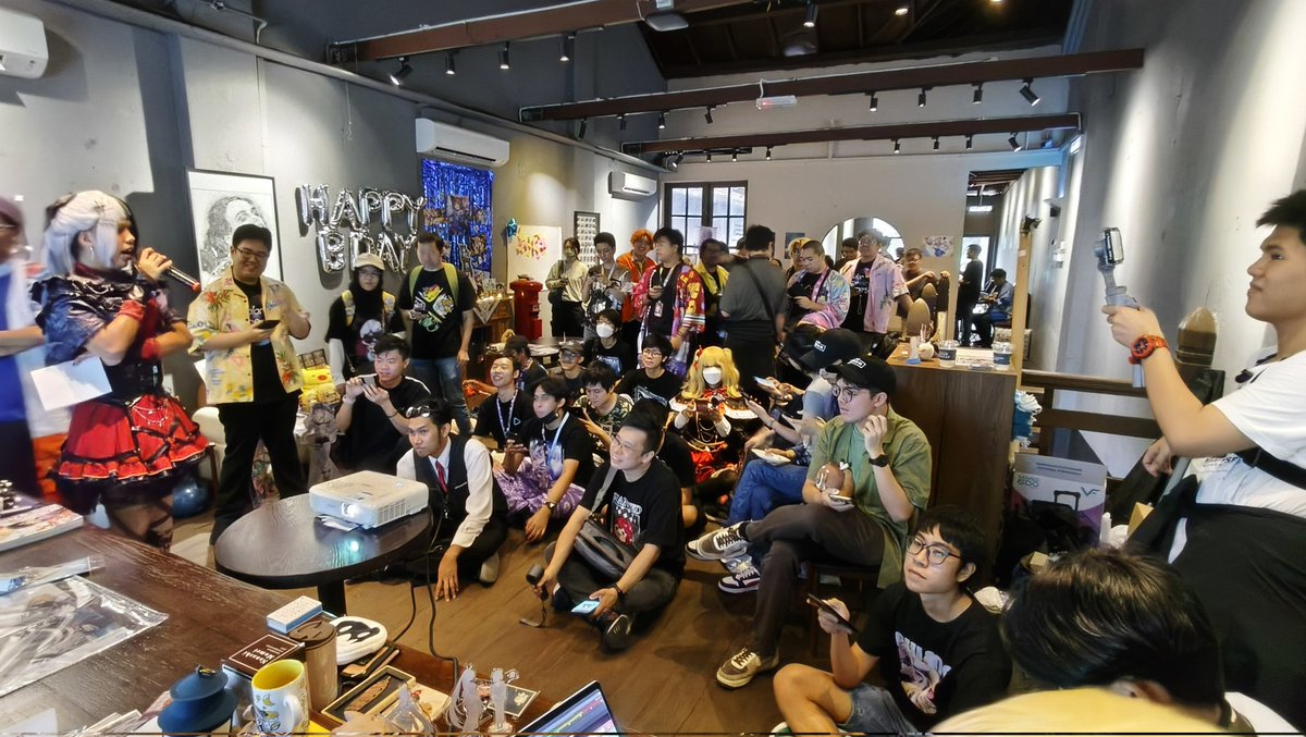 holostarmys's tweet photo. A BIG BIG thank you to all the Hololive Production fans that came to #holoUnityMY to celebrate the birthday of Hachaama, Towa, Mumei &amp; Izuru! 🎉✨

Please share your favourite moments or photos using our official hashtag! 🌟 https://t.co/lCyJCwZZJI