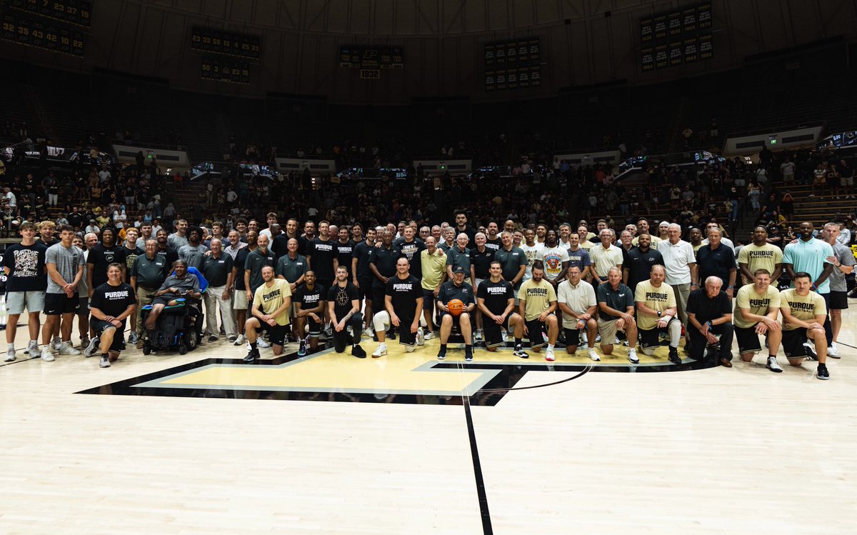 D.J. BYRD (@djbyrd21) on Twitter photo Hoopin’ in front of a Mackey crowd never gets old. Great to see everyone at <a href="/BoilerBall/">Purdue Men's Basketball</a> alumni weekend! Hoopin’ in front of a Mackey crowd never gets old. Great to see everyone at <a href="/BoilerBall/">Purdue Men's Basketball</a> alumni weekend!