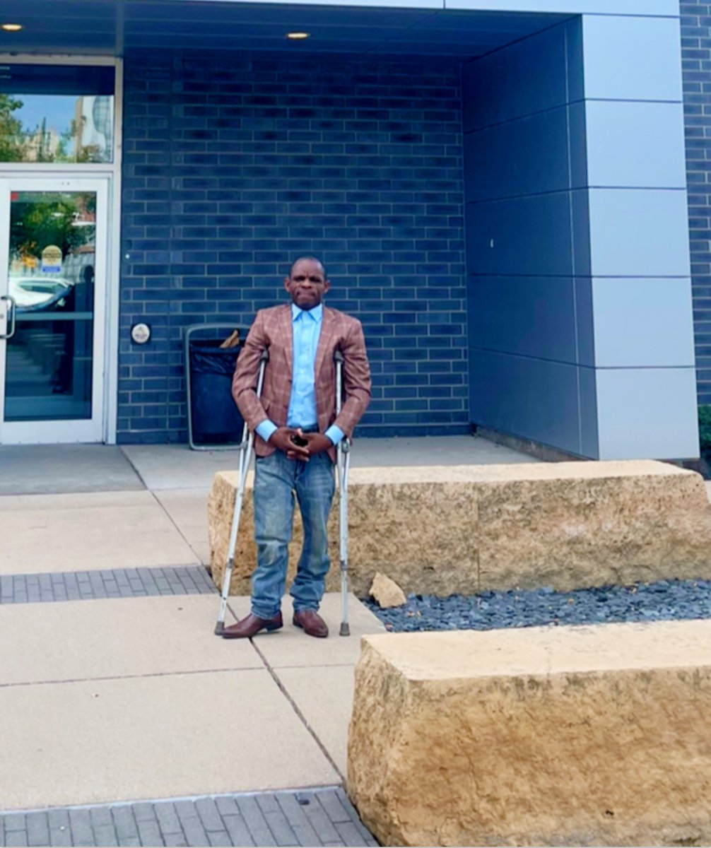 Nous  croyons que chaque personne a le droit de bien vivre, et que tout le monde mérite d'avoir une carrière épanouissante et inclusive