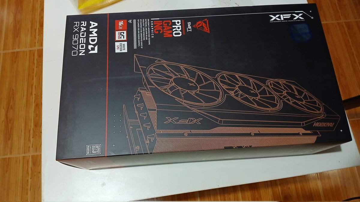 Ponamis's tweet photo. Got myself a birthday gift 🥰 https://t.co/cJVgOQI4rN
