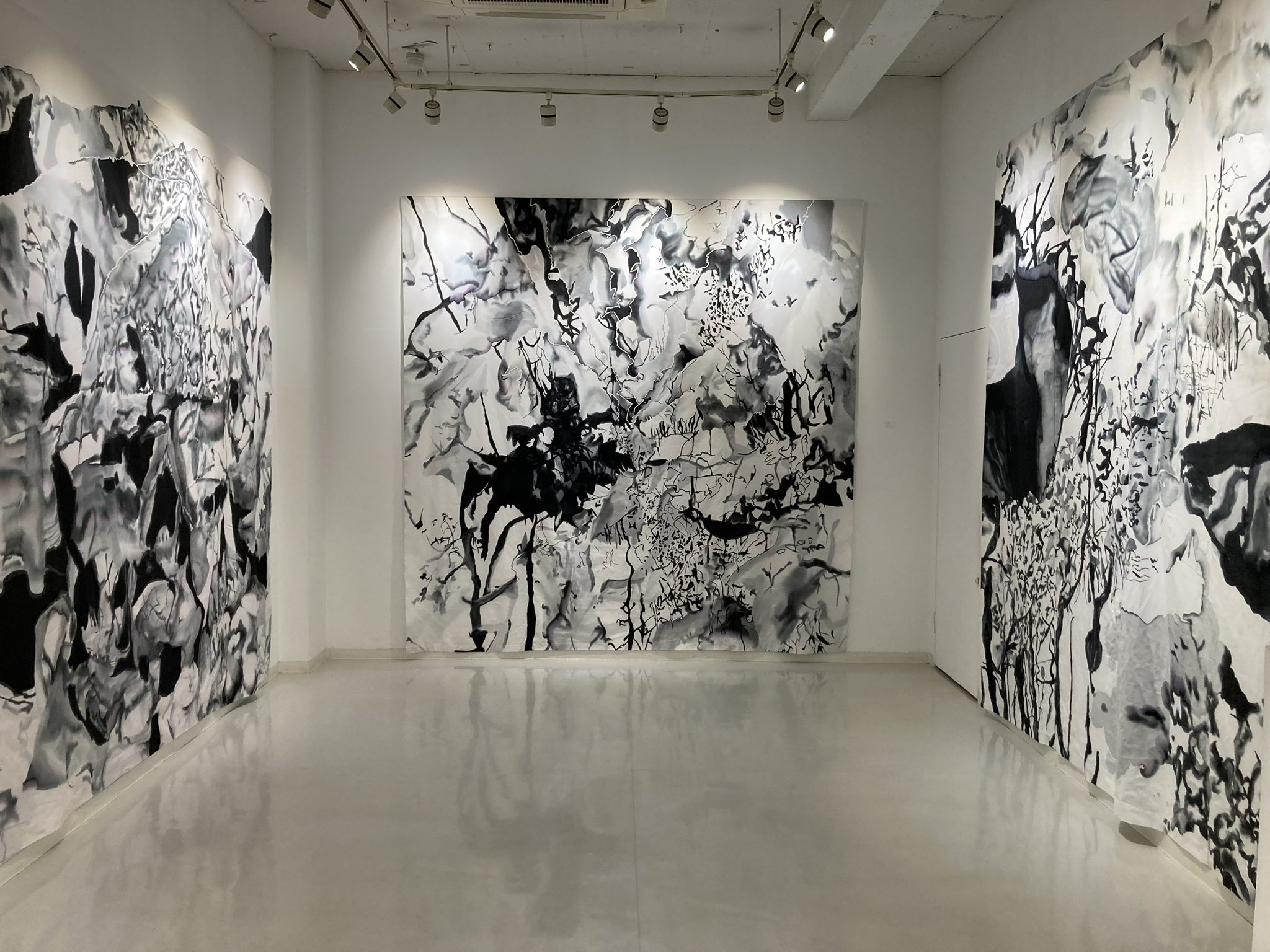 須田国太郎、校舎 甲、豪華・希少・大判画集画、新品高級額・額装付、状態良好 須田国太郎、【歩む鷲】、年代物・希少な画集画、新品高級額