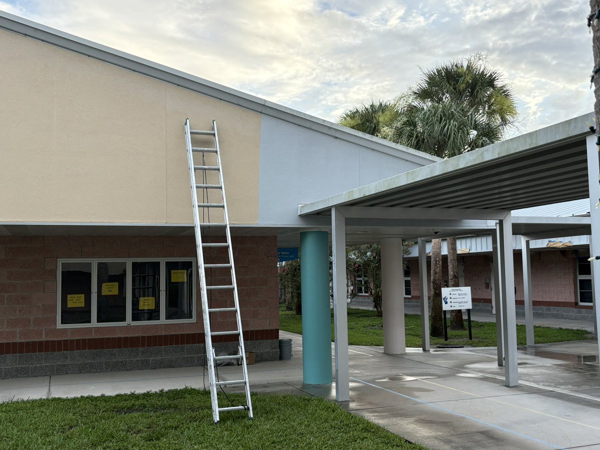 blackbearsroar's tweet photo. Do you see what I see? 👀 😍#FreshPaint #FreshLandscaping 
@collierschools https://t.co/8c0aZ2zHcG