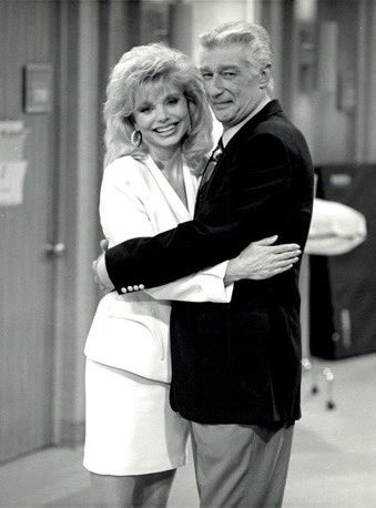 Saddened to hear of the passing of Loni Anderson. Loni made a few appearances on Empty Nest when she joined the cast of the spinoff series Nurses in 1993.