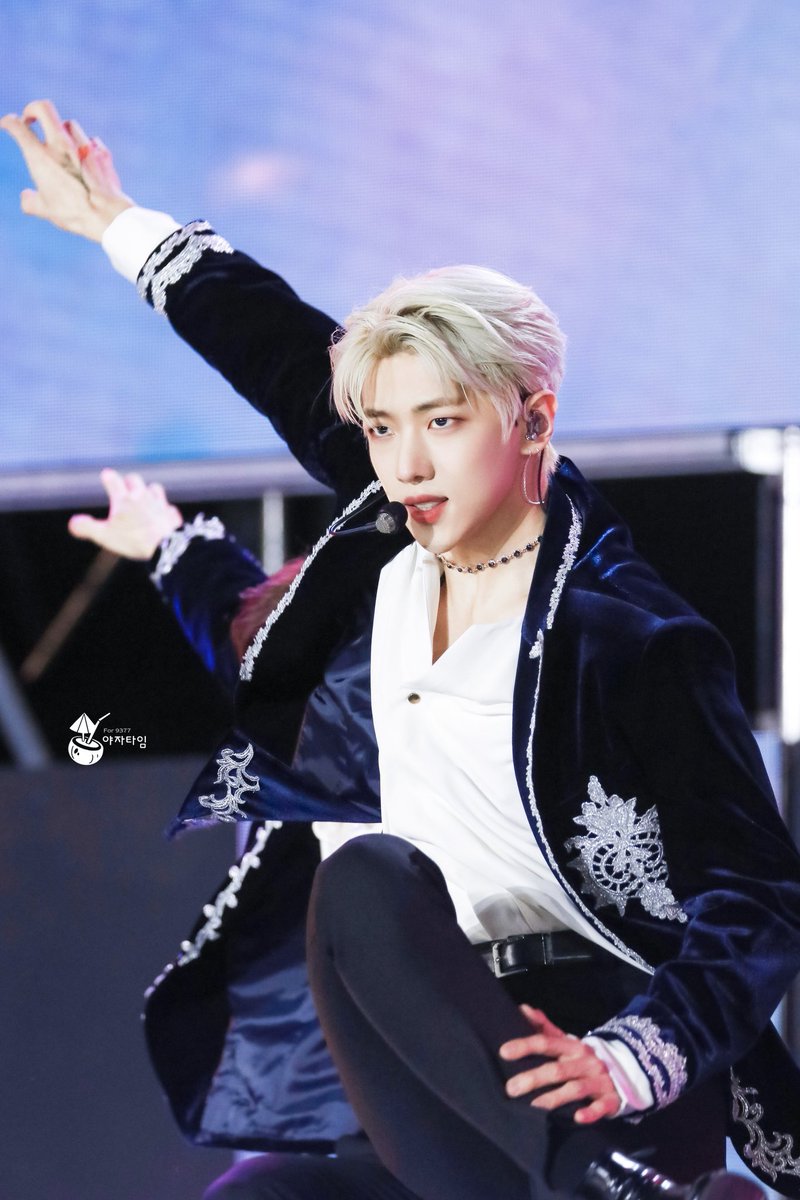 어디서든 만나기만하면 으르렁 거리는데 알고보니 집이 같은 라이벌 그룹의 각 리더