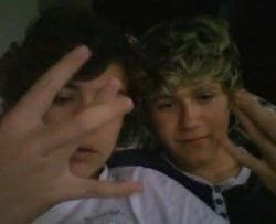 aleestyles91's tweet photo. someone tell them to do this again please https://t.co/NOnoPl88ck