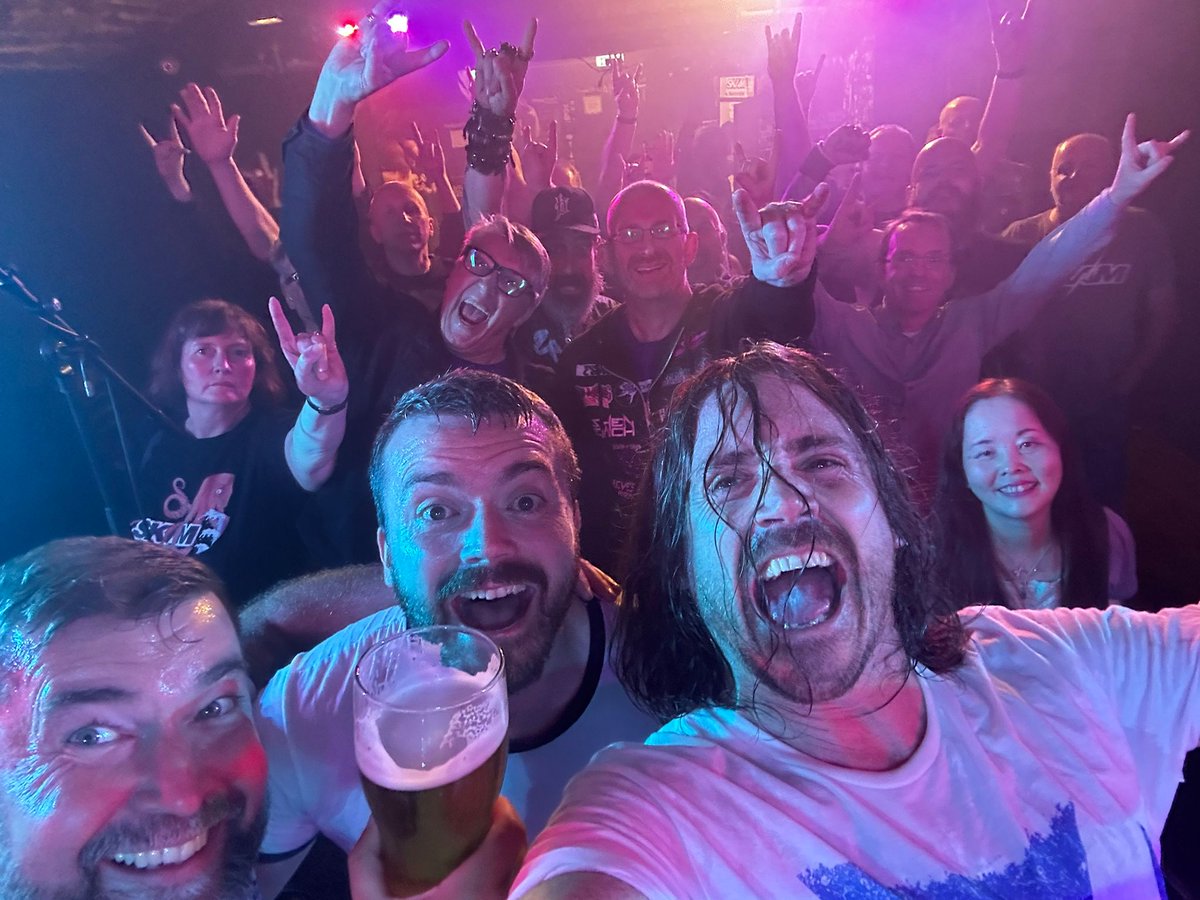 BANNERMANS NIGHT 2.

We can't tell you how awesome it is to travel so far from your home town and play 2 gigs to some great people.

Shout out to The Number 9s and Deadfire for opening the show today. 

NEXT UP... Firevolt MCR 

TICKETS
skamuk.com/gigs