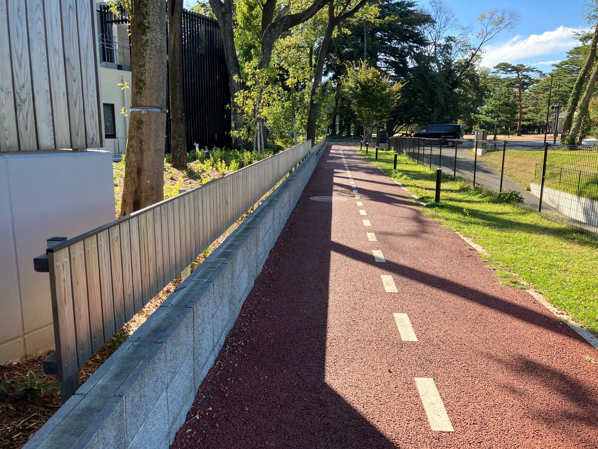 StechWood's tweet photo. #東京都 #世田谷区 にある高齢者向け施設の #フェンス に #多摩産スギ の #エステックウッド を採用いただきました。エステックウッドは薬剤を一切使用していない為、高齢者向け施設でも安心してご使用いただけます。#相互フォロー #企業公式相互フォロー #企業公式相互フォロー祭り #wood #stechwood https://t.co/SyKnugQpQw