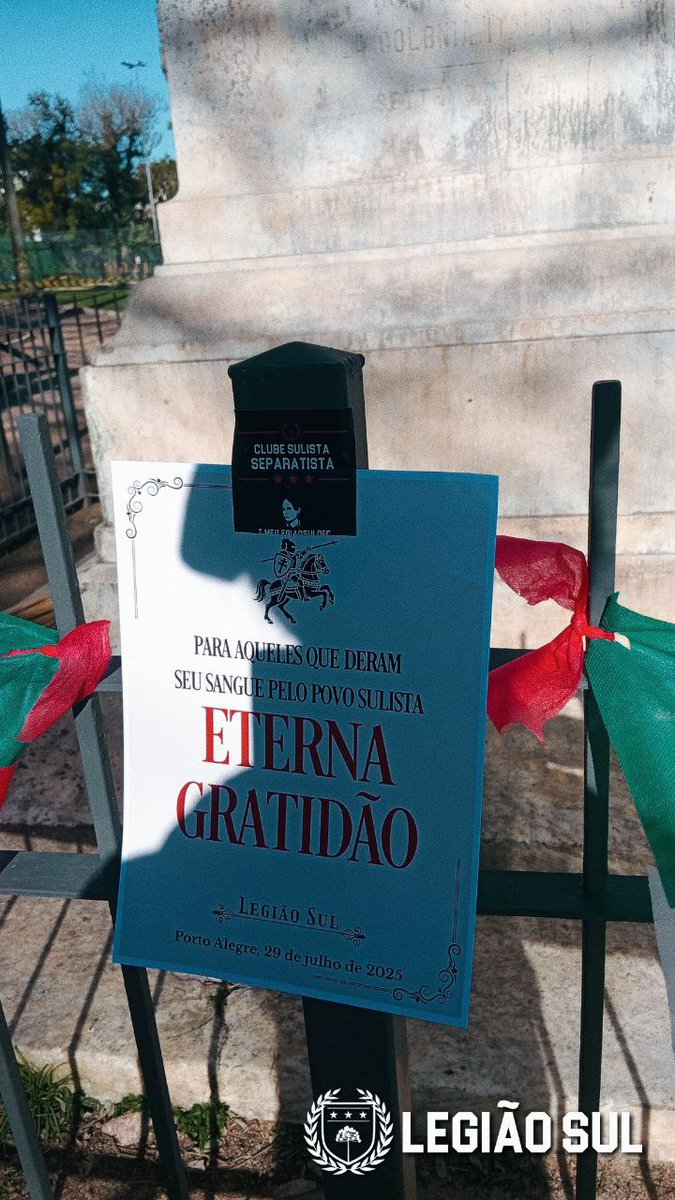 ALegiaoSul's tweet photo. "Quando os ventos livres dos pampas fizeram tremular as  flâmulas rebeldes dos farrapos imortais, Santa Catarina  recebeu com entusiasmo o movimento. Laguna, transformada na república juliana, converteu-se na sentinela avançada dos ideais que incendiaram a alma guerreira de Bento Gonçalves, Canabarro, Anita e Giuseppe Garibaldi"

~ Jorge Lacerda

📍Praça Garibaldi, Porto Alegre 🇨🇬