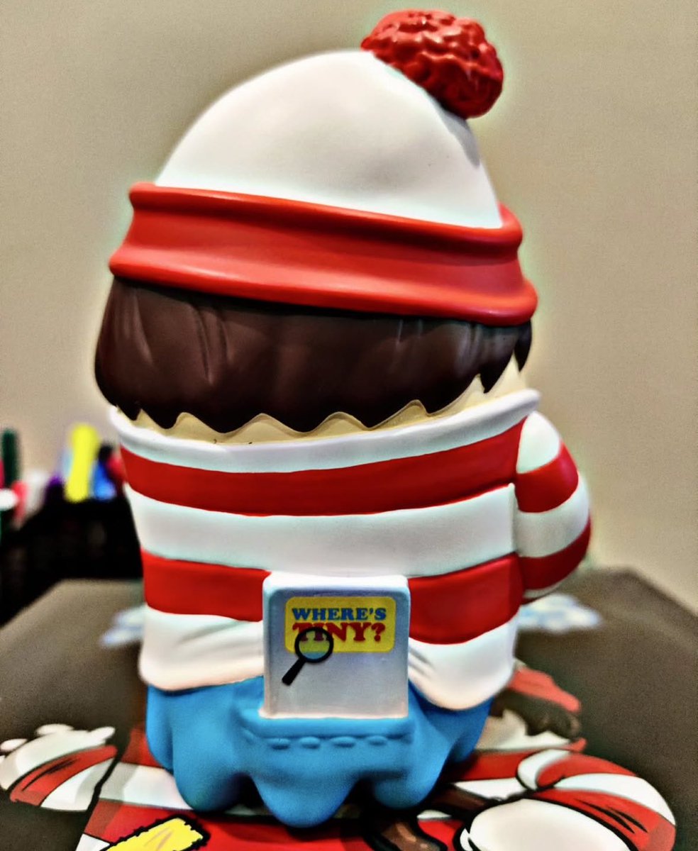 FunkoPOPsNews's tweet image. In hand with the new Where’s Tiny Soul Mates figure that debuted at SDCC this year! Thanks @aoshi_pops ~ #SoulMates #WheresWaldo #FPN #FunkoPOPNews
