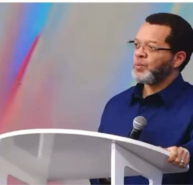 Lu pour vous 

Il ne nie pas l'existence des audios et les faits y  relatés seulement, il estime qu'ils ont été sortis d leurs contextes, sans nous donner le vrai contexte pr ns permettre d bien comprendre, mais s'est limité à dire que les conflits sont inhérents à chaque couple.