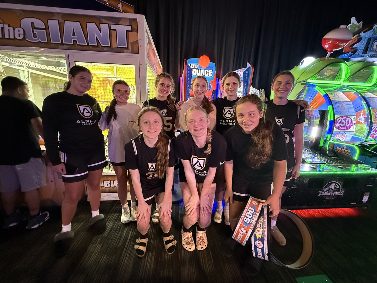 Thank you Alpha Select for inviting me to join you in the MAYB Nationals. It was a great weekend. I enjoyed getting to be part of the team. You guys show great teamwork and dedication. You fight the whole time and your hard work shows. Hope to join you on the court again.
