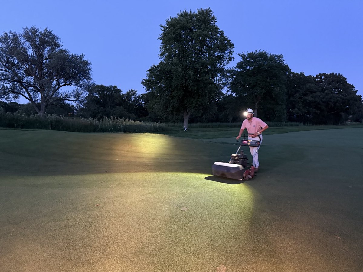 Donald Cross tweet media