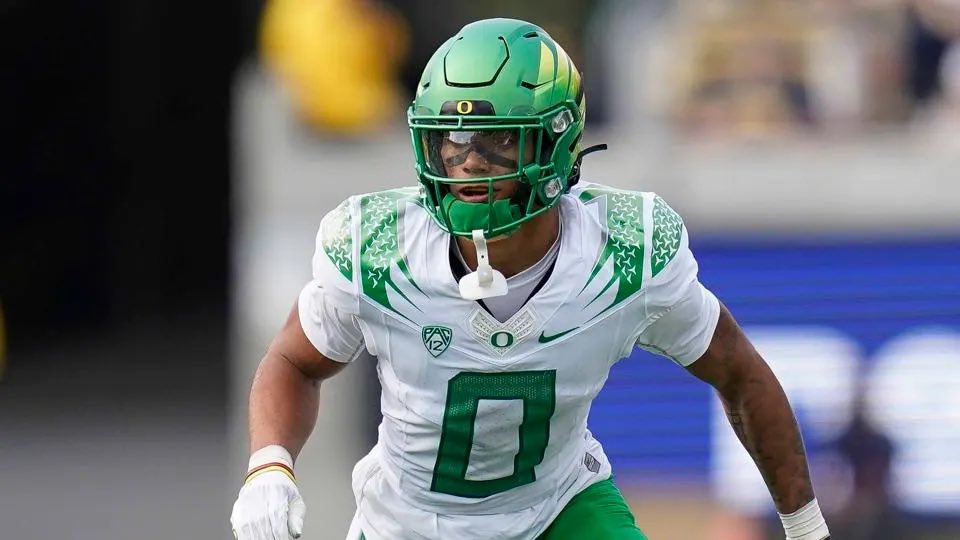 Xavier (Zay) Hasan 4⭐️ (@xavierhasan2027) on Twitter photo After a GREAT conversation with <a href="/Coach_CHampton/">Chris Hampton</a> I am blessed to receive an offer from the UNIVERSITY of OREGON <a href="/oregonfootball/">Oregon Football</a> <a href="/CoachDanLanning/">Dan Lanning</a>
#GoDucks 🦆
<a href="/DrStevenWright/">Steven Wright</a> <a href="/CoachDrew__/">Nick Drew</a> <a href="/BillLiedy/">Bill Liedy</a> <a href="/football_cghsnc/">Gibbons Football</a> After a GREAT conversation with <a href="/Coach_CHampton/">Chris Hampton</a> I am blessed to receive an offer from the UNIVERSITY of OREGON <a href="/oregonfootball/">Oregon Football</a> <a href="/CoachDanLanning/">Dan Lanning</a>
#GoDucks 🦆
<a href="/DrStevenWright/">Steven Wright</a> <a href="/CoachDrew__/">Nick Drew</a> <a href="/BillLiedy/">Bill Liedy</a> <a href="/football_cghsnc/">Gibbons Football</a>