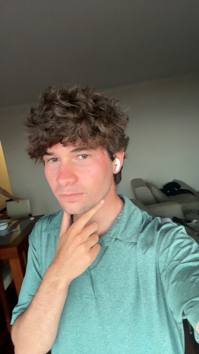 freakazoid twink tweet media