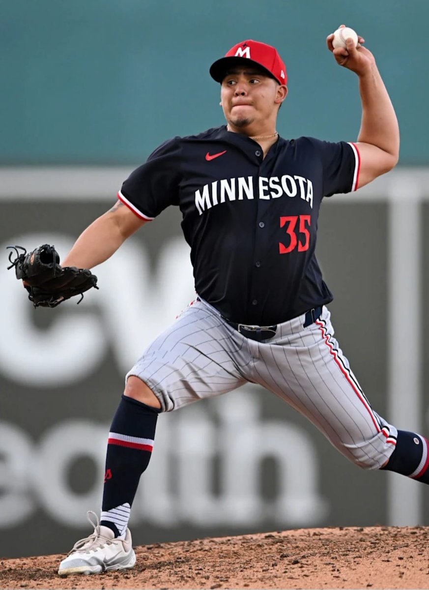 #MiLB • Vaya temporada para Samuel Pérez en Clase A+ de los Twins, presentando un récord de 4G-0P/ 41.1 IP/ 18 BB/ 32 K/ 3 SV/ 2.18 EFE/ en 27 salidas.

Pérez de 25 años, pertenece a las #Águilas 🦅🇻🇪.