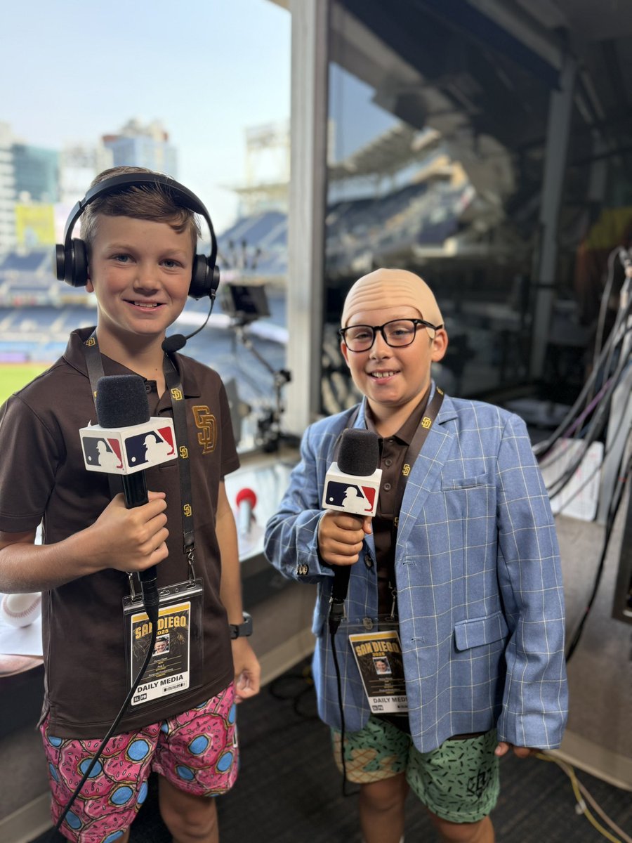 Mini Don and Mud in the building for the <a href="/Padres/">San Diego Padres</a> today!!!
<a href="/DonOrsillo/">Don Orsillo</a> 
#ForTheFaithful