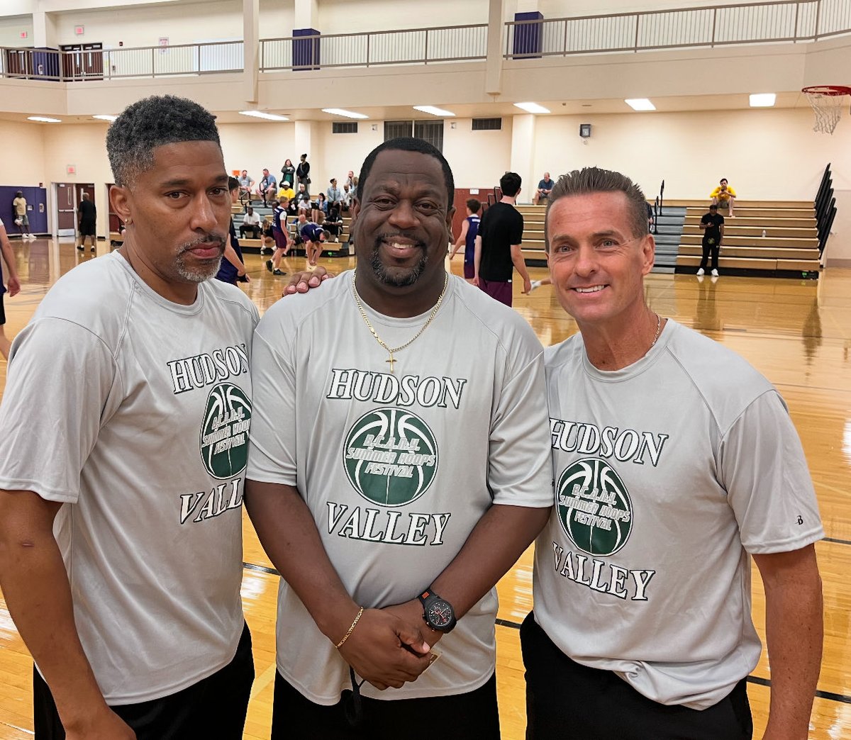 Had a fun week working with these two awesome coaches. Thank you ⁦<a href="/CoachCarver_/">Tyrone Carver Jr.</a>⁩ &amp; ⁦<a href="/GB_22/">Garee Bryant</a>⁩