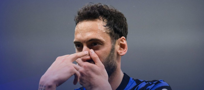 🚨🚨 Yağız Sabuncuoğlu: "Fenerbahçe'nin Uğurcan'ı istemesi ayıp, Hakan Çalhanoğlu'nu istemesi ayıp, Kerem'i alıyor olması ayıp. Fenerbahçe'de oynamak ayıp mı? Bu olay sadece Fenerbahçe'de oluyor!"