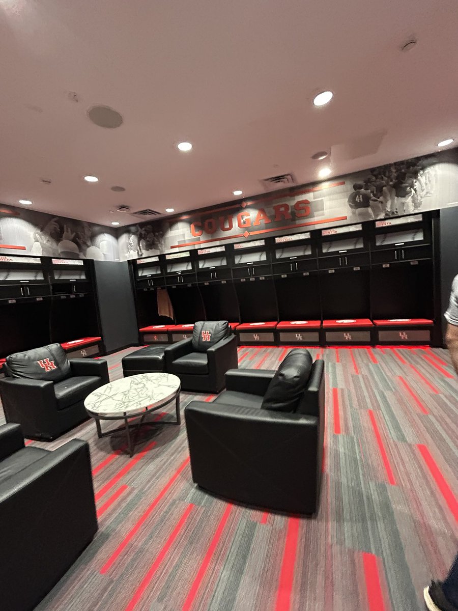 Khris Fuentes tweet media