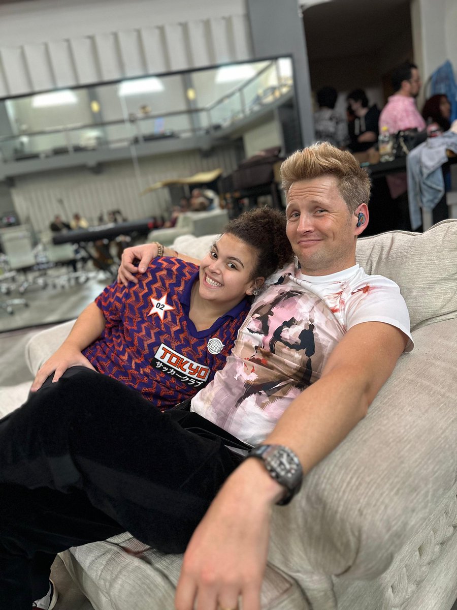 Alexander Acha tweet media