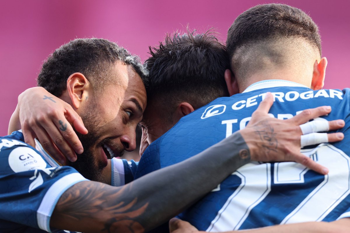 ❗️RACING GOLEÓ A DEPORTIVO RIESTRA Y AVELLANEDA TENDRÁ UN REPRESENTANTE EN CUARTOS

👏La Academia jugó un gran partido y lo barrió 3-0

⚽️Vergara, Barbieri e/c, Mura

👉El equipo de costas avanzó a cuartos de final de #CopaArgentina y enfrentará al vencedor de Unión 🆚 River