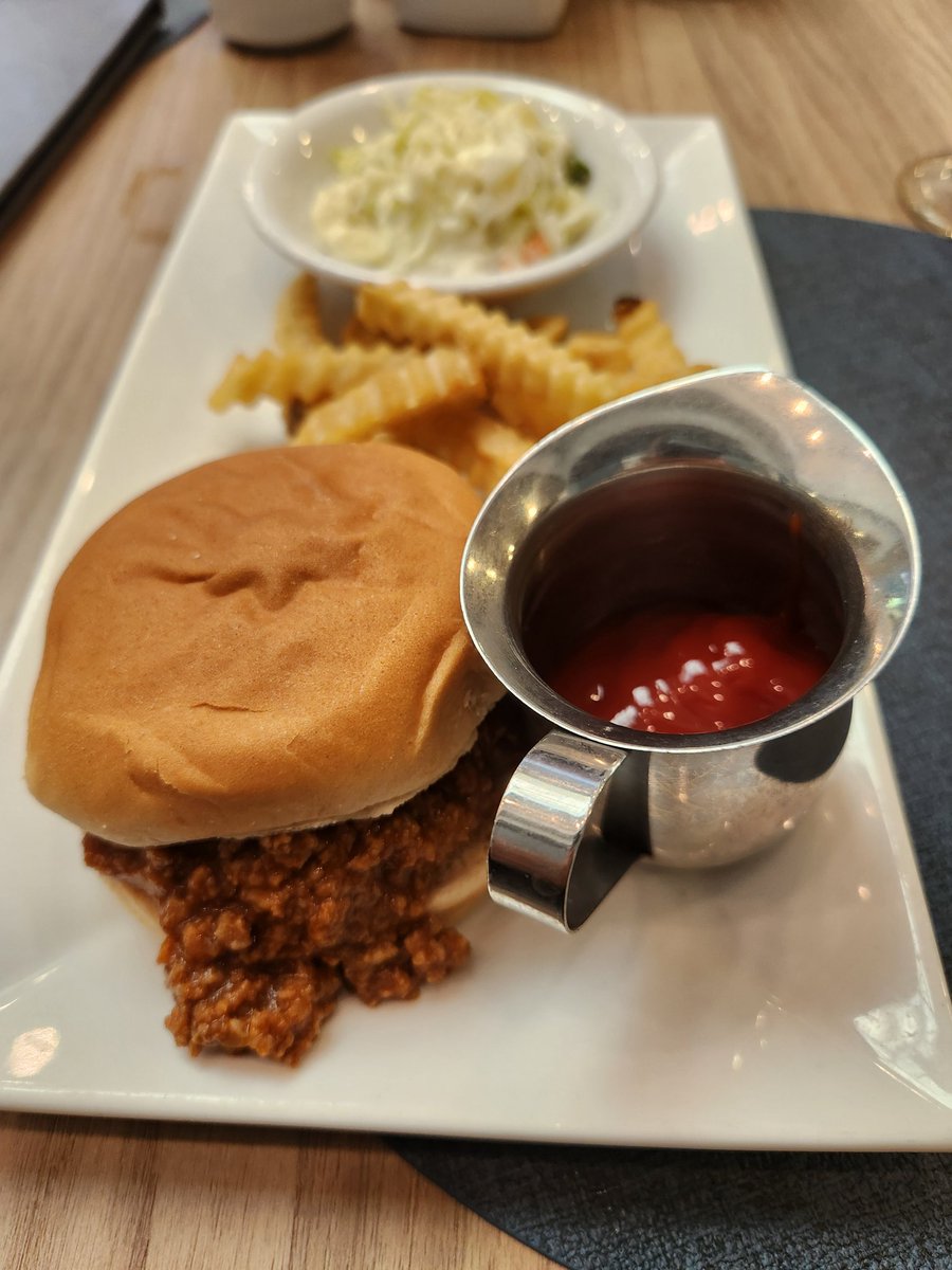 As they said in an X-Files episode about a case in an old folks home. "Tell them it was SloppyJoe night"
Life imitates art cause it's actually SloppyJoe night here at the home.🤪🖕