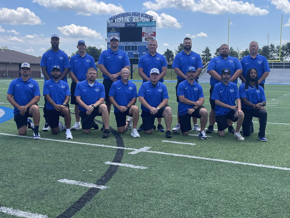 Excited to be apart of this coaching staff!
#beatcj #HARDWAY