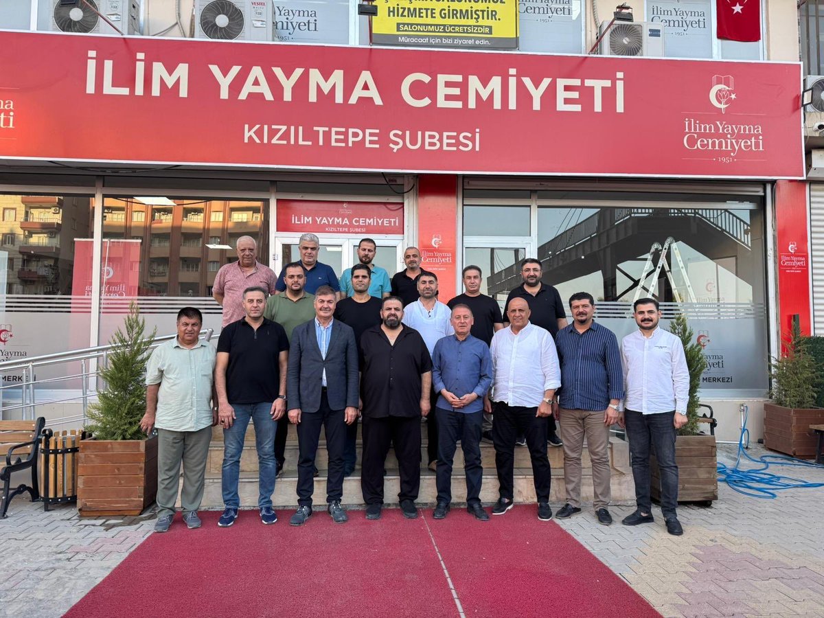 Cengiz Demirkaya (@cengizdmrky47) on Twitter photo 📍#Mardin
Kıymetli İlim Yayma Cemiyeti’mizin #Kızıltepe Şube Başkanı Sayın İsmail Alkan’a ve Yönetim Kurulu Üyelerine nezaketleri ve mihmandarlıkları için teşekkür ediyor, hasbi çalışmalarında başarılar diliyorum.
<a href="/iycgenelmerkez/">İlim Yayma Cemiyeti</a> <a href="/NihatEri/">NİHAT ERİ </a> <a href="/M_AliDundar/">Mehmet Ali Dündar</a> 📍#Mardin
Kıymetli İlim Yayma Cemiyeti’mizin #Kızıltepe Şube Başkanı Sayın İsmail Alkan’a ve Yönetim Kurulu Üyelerine nezaketleri ve mihmandarlıkları için teşekkür ediyor, hasbi çalışmalarında başarılar diliyorum.
<a href="/iycgenelmerkez/">İlim Yayma Cemiyeti</a> <a href="/NihatEri/">NİHAT ERİ </a> <a href="/M_AliDundar/">Mehmet Ali Dündar</a>