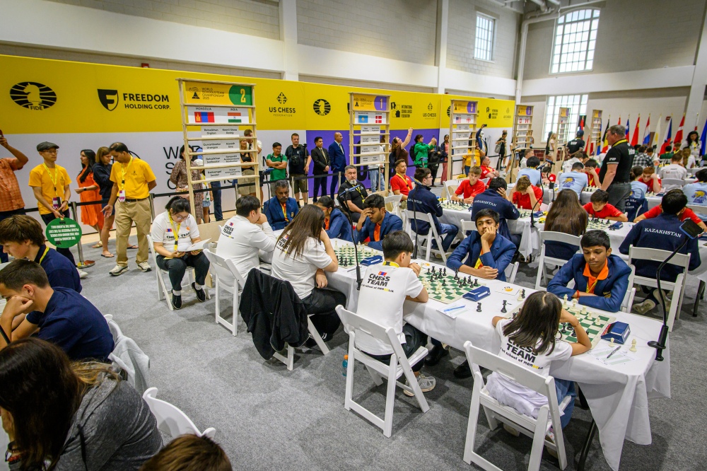 ♟ Let the games begin: Celebrating the start of the World Schools Team Championship 2025

The opening ceremony of the World Schools Team Championship 2025 began with a colorful Parade of Nations, featuring players from more than 50 countries including India, China, the United