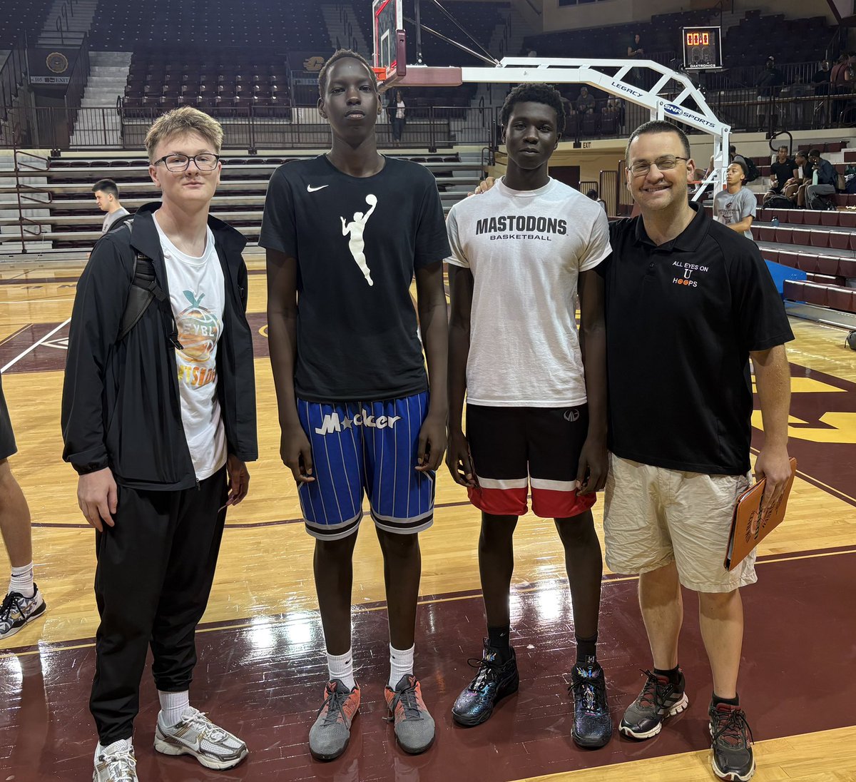 Steve Schwanda (@alleyesonuhoops) on Twitter photo My guy <a href="/mikeywolford/">Mikey Wolford â ď¸</a> and then just two guys with 7â wing spans. Drew Kenyl and <a href="/samuelmakuag/">Samuel Makuag</a> My guy <a href="/mikeywolford/">Mikey Wolford â ď¸</a> and then just two guys with 7â wing spans. Drew Kenyl and <a href="/samuelmakuag/">Samuel Makuag</a>
