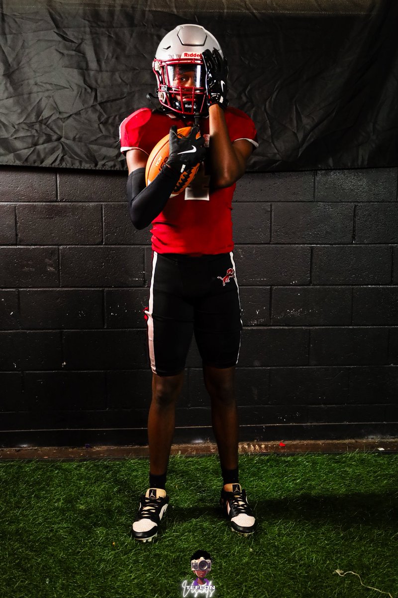 Jaylen“J4”Robinson (@jaylen_r4) on Twitter photo 5 days till we show the world the work we been putting in <a href="/RecruitMLKLions/">MLKing High School Football</a> <a href="/coach_kight15/">Coach Joel Kight</a> 5 days till we show the world the work we been putting in <a href="/RecruitMLKLions/">MLKing High School Football</a> <a href="/coach_kight15/">Coach Joel Kight</a>