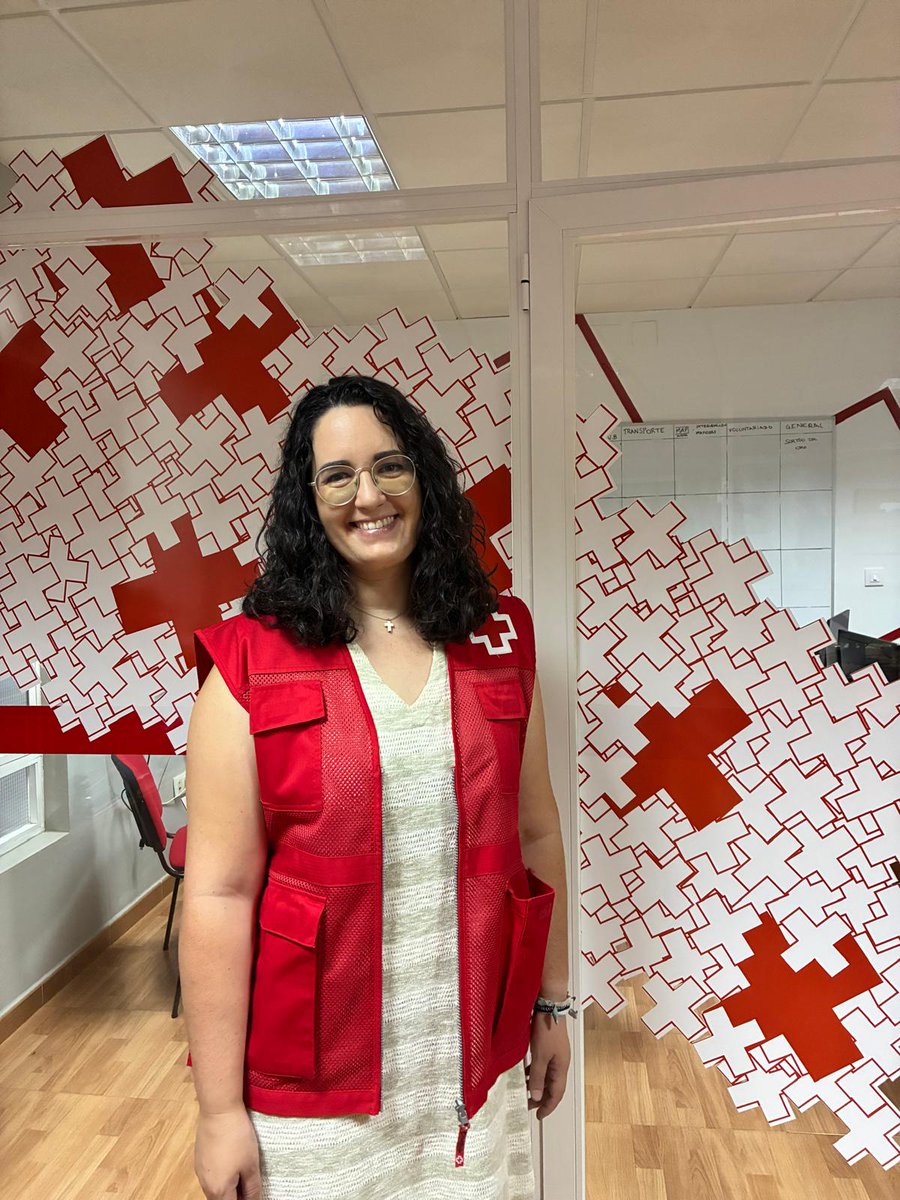 Eva Telo, nueva Presidenta Comarcal de Cruz Roja Vegas. Tras la dimisión por motivos personales de Fco.Murillo, el pasado 31 de julio de 2025, se celebró el Comité Comarcal donde salió avalada por los miembros de dicho Comité y nombrada Presidenta por el Presidente Autonómico.