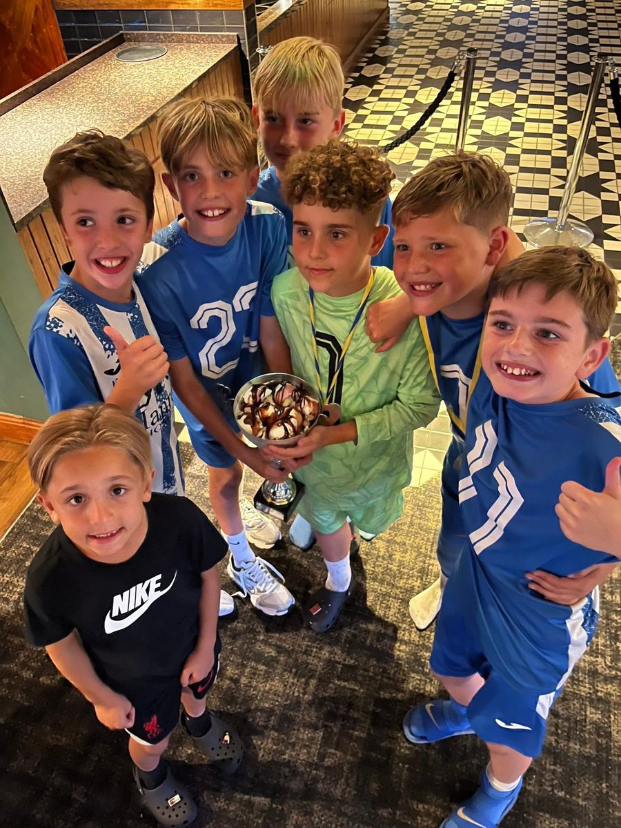 Wroxham FC U11s (@wroxhamfc_u11s) on Twitter photo Yikesโฆwhat a weekend for our <a href="/The_Yachtsmen/">Wroxham FC</a> boys!๐
Champions of both the Saturday & Sunday Cringleford International Cup!
Simply the best way to finish off what has been an incredibly successful summer (that & then eating ice cream out of the trophy!) Roll on u12s โฝ๏ธโ๏ธ๐จ๐๐ Yikesโฆwhat a weekend for our <a href="/The_Yachtsmen/">Wroxham FC</a> boys!๐
Champions of both the Saturday & Sunday Cringleford International Cup!
Simply the best way to finish off what has been an incredibly successful summer (that & then eating ice cream out of the trophy!) Roll on u12s โฝ๏ธโ๏ธ๐จ๐๐