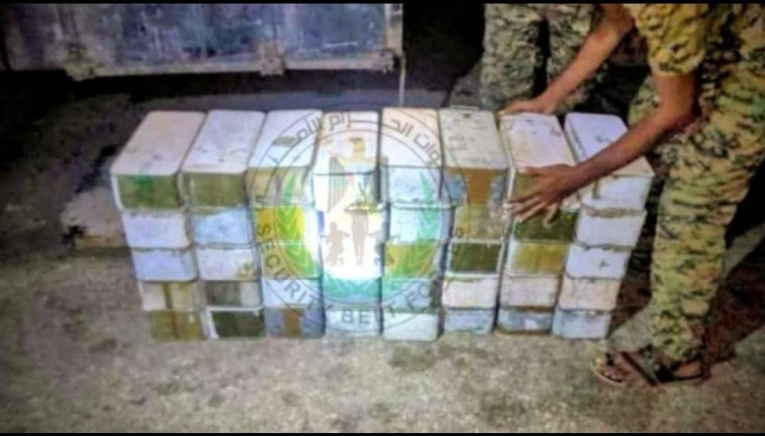 ضبط شحنة ذخائر ضخمة في طريقها إلى الحوثيين بأبين.