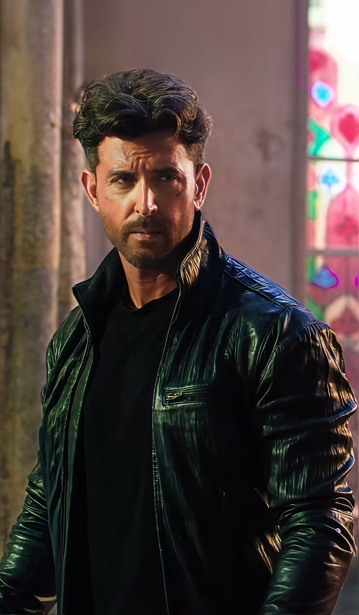 Post your favorite in black 🖤 
#HrithikRoshan