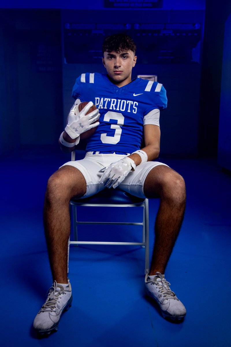 Year 4️⃣
<a href="/CoachGilpin/">Coach Gilpin</a> <a href="/QBCoachGomez/">Zach Gomez</a> <a href="/Adrianm1123/">Adrian Morales ⚡️</a>