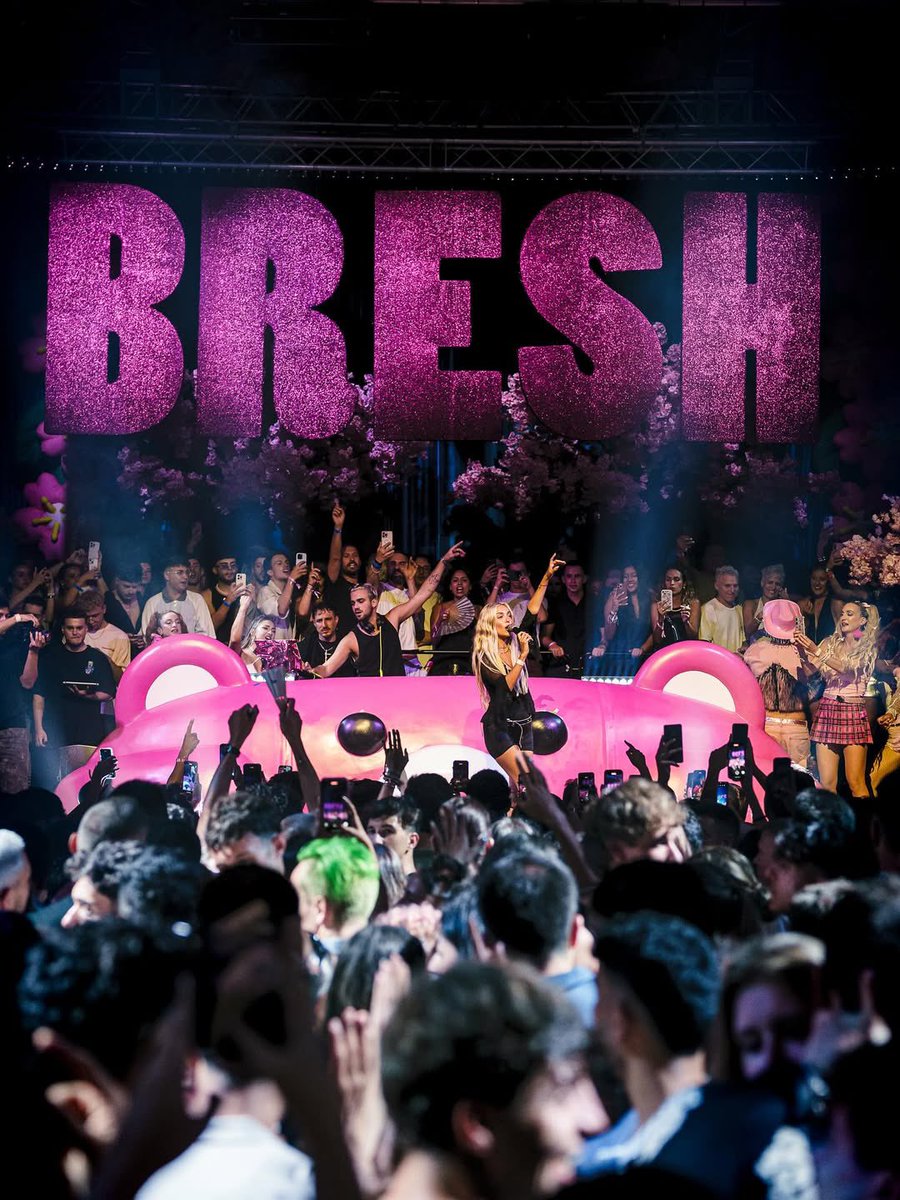 Maria_2_4_'s tweet image. .@AnaMenaMusic perfectísima en la fiesta más linda del mundo @fiestabresh en Ibiza 🩷✨
#AnaMena #bresh #Ibiza #newera #am3