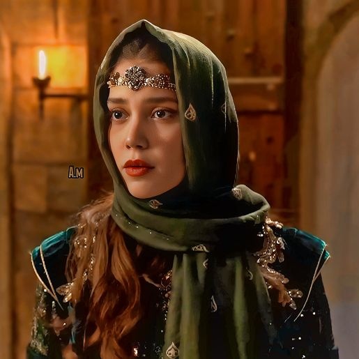 "Hiç kimse kendisi için gizlenen müjde ve mutluluğu bilemez"    
Secde/17
#NilueferHatun #EcemSenaBayır