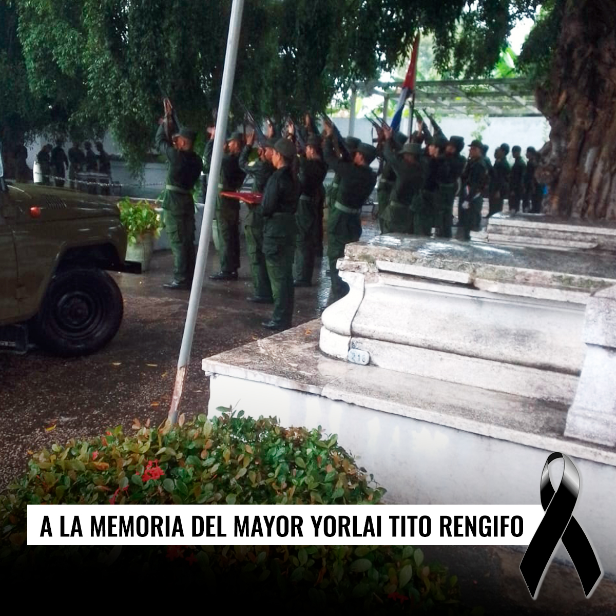 🎖️ NADA PUDO IMPEDIR TU CEREMONIA
⛈️ A pesar del fuerte aguacero que cae en estos momentos en Santiago de Cuba, no lograron apagar el brillo del homenaje que se le rindió.

🙏🏻 EPD Mayor Yorlai Tito Rengifo