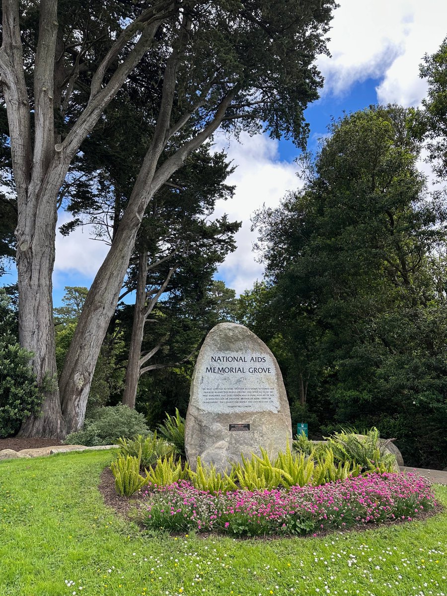 Max Görlitz (@max_goerlitz) on Twitter photo listening to <a href="/salonium/">Saloni</a> and <a href="/JacobTref/">Jacob Trefethen</a> talk about HIV/AIDS drug development hits different while walking through AIDS memorial grove
may we completely eradicate HIV within our lifetimes listening to <a href="/salonium/">Saloni</a> and <a href="/JacobTref/">Jacob Trefethen</a> talk about HIV/AIDS drug development hits different while walking through AIDS memorial grove
may we completely eradicate HIV within our lifetimes