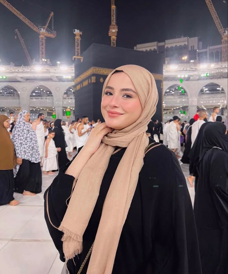 وش يحتاج الـحُـب علشان يستمر ؟

الرد بكلمة واحدة فقط  ؟