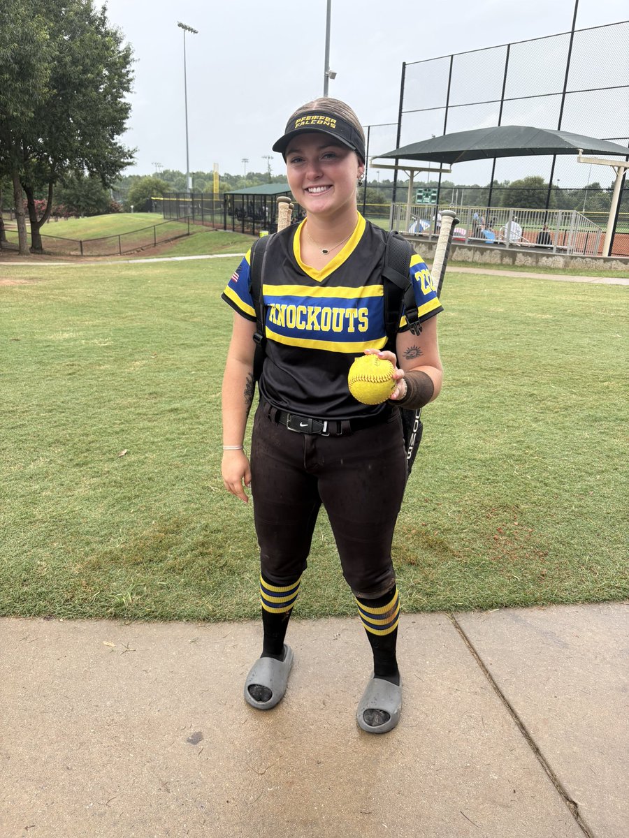 Knockouts Martinez tweet media