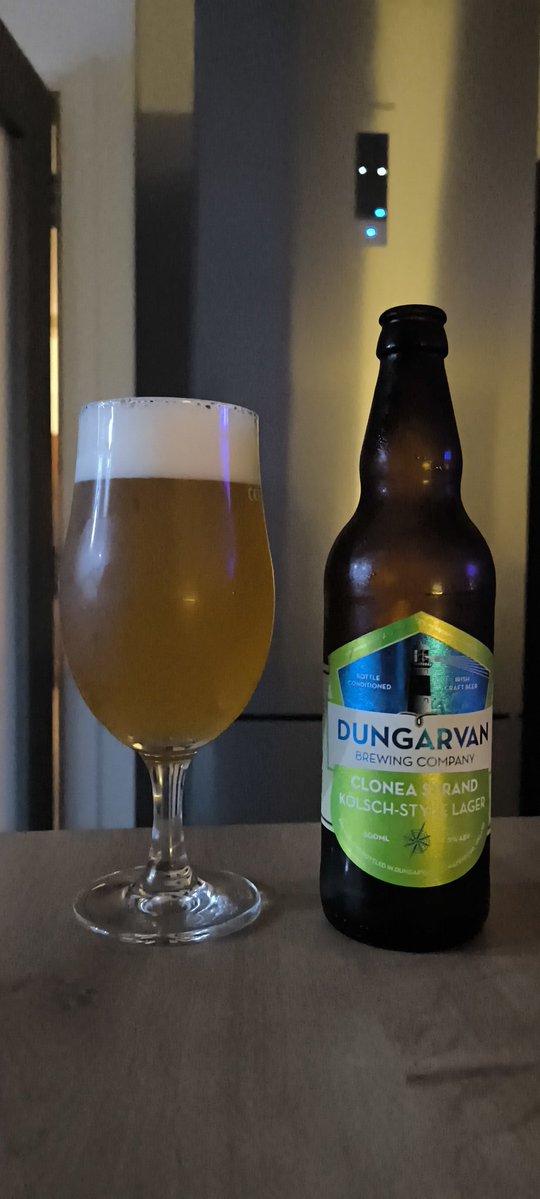 Next up after a glass of wine is <a href="/dungarvanbrewco/">Dungarvan Brewing Company</a> Clones Strand Kolsch Style Lager #SundayBeers 🍻🍻