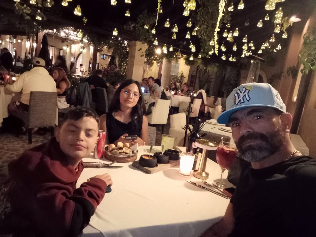 Val'quirico 🤤 
Y la compañía insuperable 😍