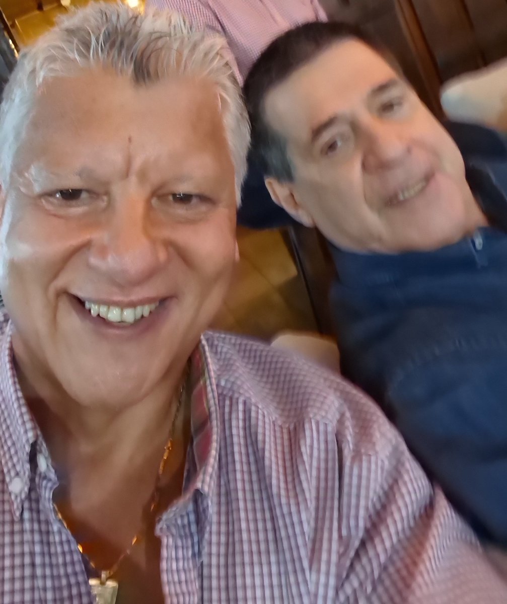 delgado_hi39071's tweet image. Buuenaass tardeees!!!!
           #HcSystem